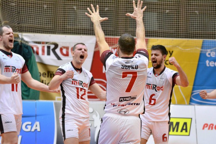 Ilustračný obrázok k článku Prešov prerušil sériu výhier majstra: Volejbalisti v šlágri vyhrali nad Nitrou
