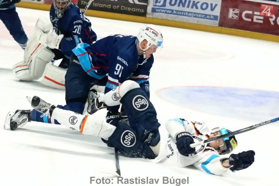 Ilustračný obrázok k článku Nitra viedla o dva góly, Košice napokon zdolala v nájazdoch. FOTO