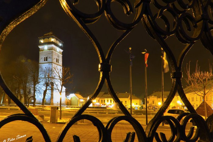 Ilustračný obrázok k článku Rožňavčania pôsobiaci v hlavnom meste otvorene: 3 veci, ktoré nám v Rožňave v porovnaní s Bratislavou najviac chýbajú!