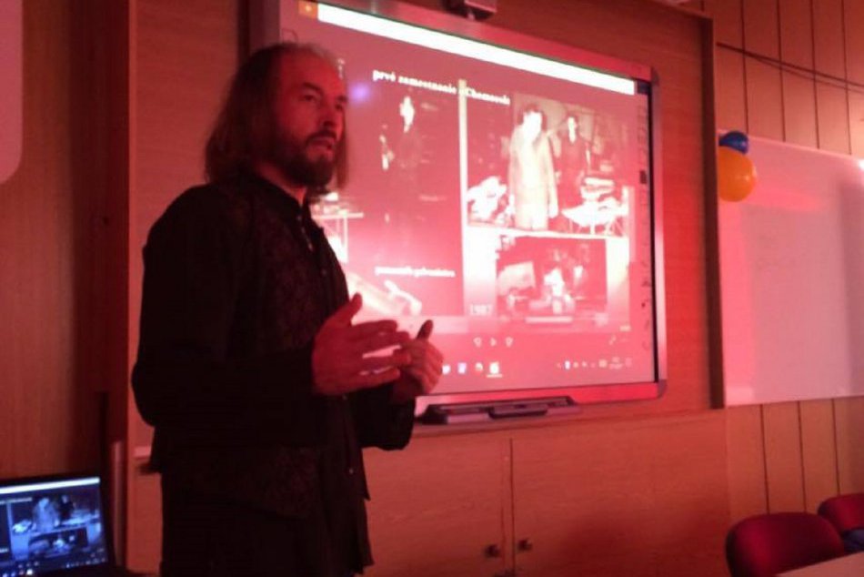 Ilustračný obrázok k článku Dávka motivácie na SŠUDT v Poprade: Prednášky sa stretli s úspechom