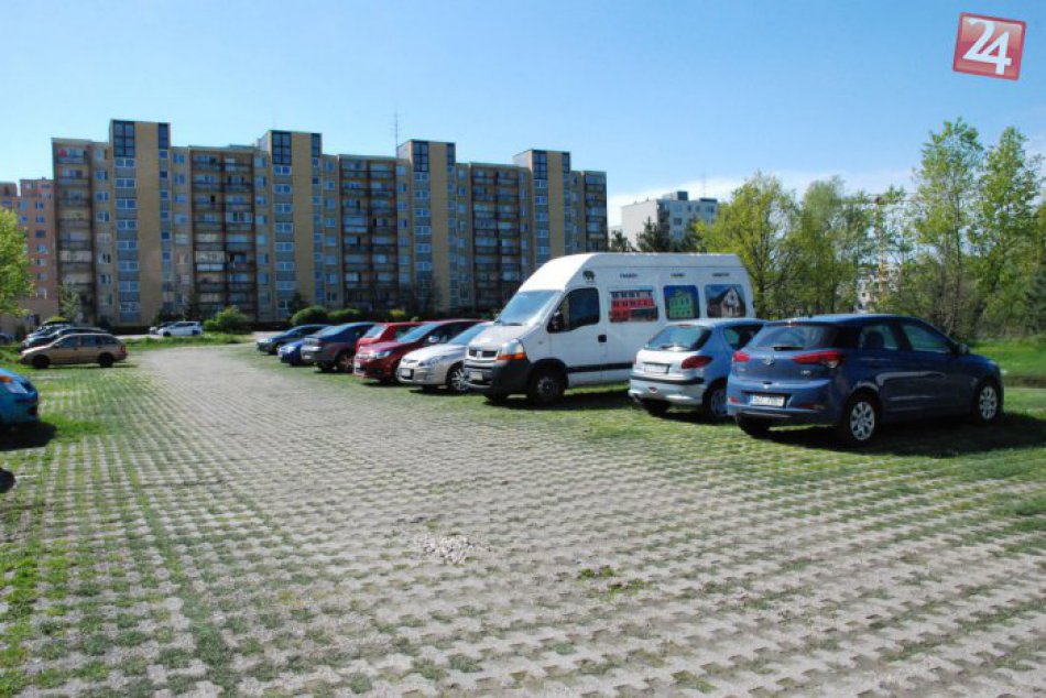 Ilustračný obrázok k článku Poslanci jednohlasne rozhodli: Náhradné byty v Dúbravke zatiaľ nebudú