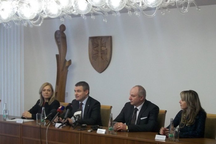 Ilustračný obrázok k článku Zahraniční pracovníci v Šali:Región očakáva ďalší prílev pracovníkov z Ukrajiny