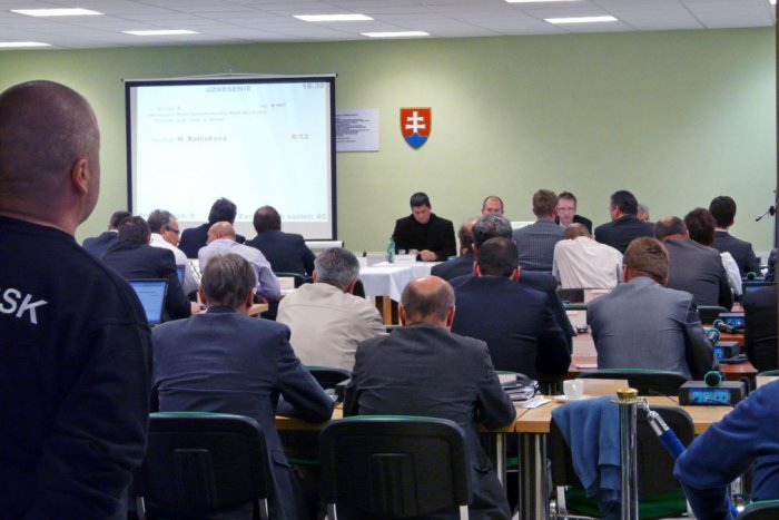 Ilustračný obrázok k článku Kandidátov na post župana BBSK ubudlo. Jeden z uchádzačov stiahol kandidatúru