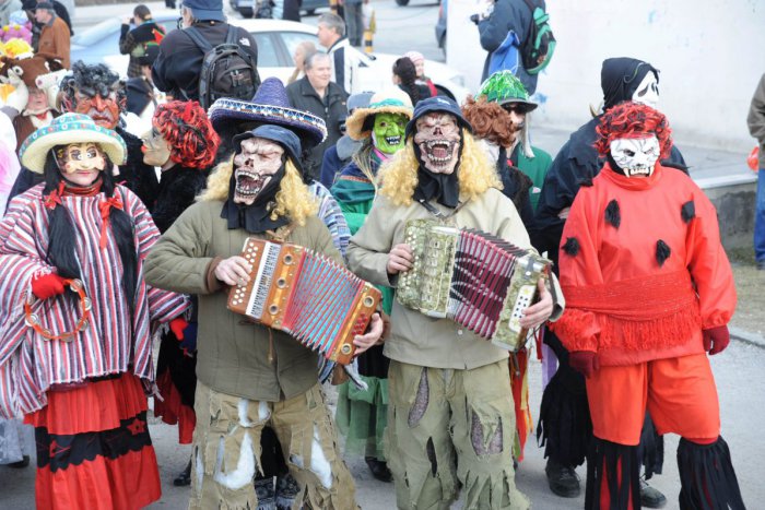 Ilustračný obrázok k článku Obdobie veselíc i plesov je tu: Poznáte históriu a tradície spojené s fašiangom?