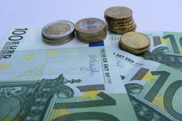 Ilustračný obrázok k článku Osobný bankrot bude dostupnejší, dlžníkovi musí ostať suma na zabezpečenie bývania