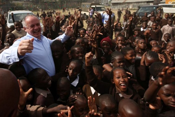 Ilustračný obrázok k článku SVET O SLOVENSKU: Pri prezidentovi Kiskovi sa v Keni strieľalo!