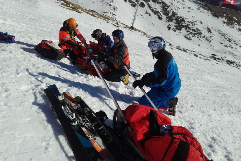 Ilustračný obrázok k článku Pošmyknutie a 200 metrov dlhý pád: Záchranári zasahovali vo Vysokých Tatrách