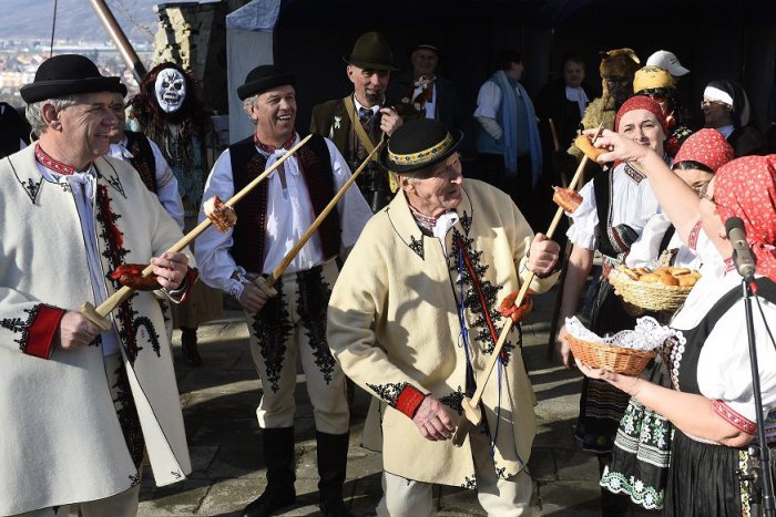 Ilustračný obrázok k článku V Močenku si užijete zábavy: Chystajú fašiangové prekvapenia