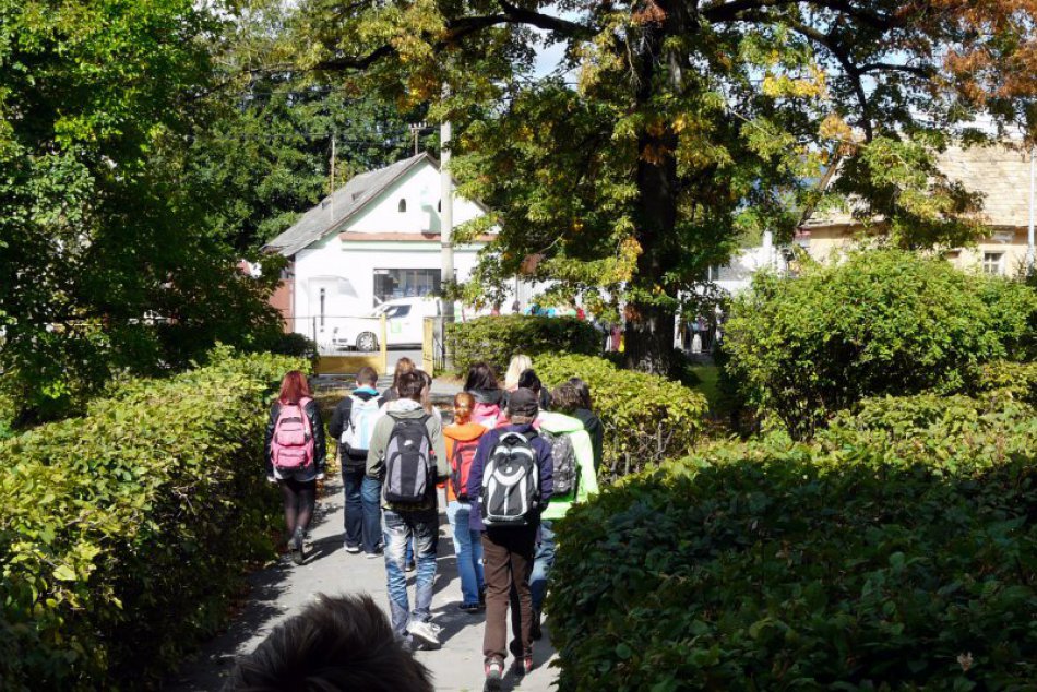 Ilustračný obrázok k článku FOTO: PSLG v Revúcej navštevujú študenti zo Žiliny aj Levíc. Čím je škola špecifická?