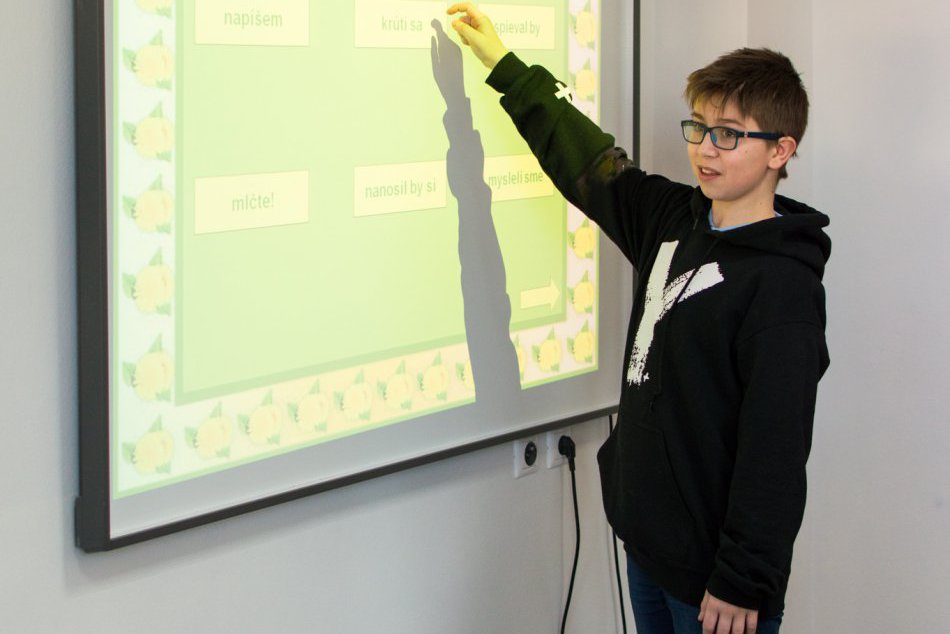 Ilustračný obrázok k článku Rodičia druháka Borisa: Toto popradské gymnázium sa snaží rozvinúť potenciál každého žiaka