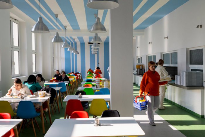 Ilustračný obrázok k článku Zvolenská nemocnica vynovila priestory. Za tisíce eur zrekonštruovala jedáleň