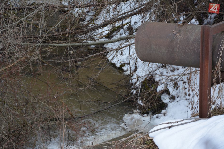 Ilustračný obrázok k článku Vytrvalé dažde spôsobili problém vo Veternej Porube:Čo na to inšpekcia?