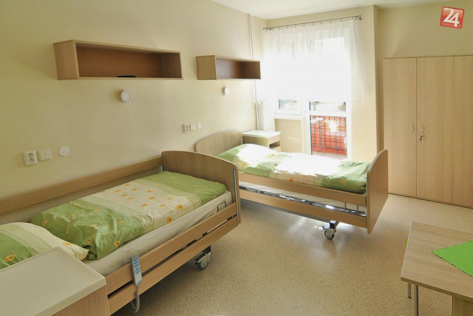 Ilustračný obrázok k článku Zariadenie pre seniorov zrekonštruovali: Izby sú bunkového systému