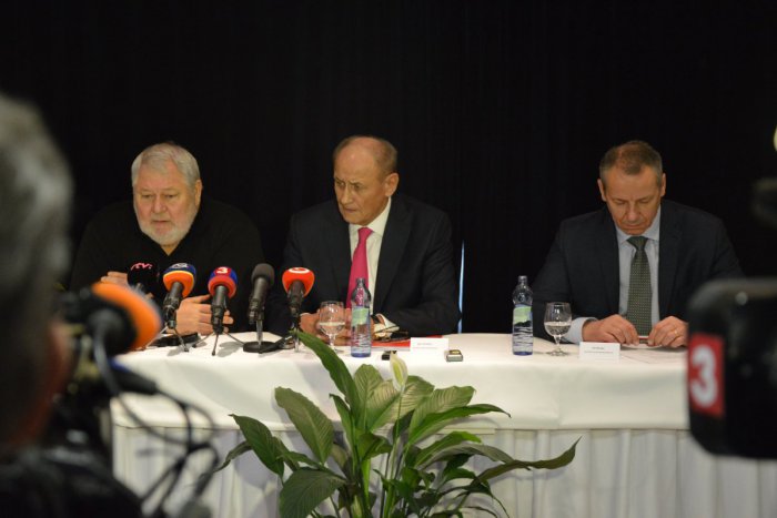 Ilustračný obrázok k článku Primátor Ružomberka Igor Čombor: Stavba diaľnice D1 nesmie bezdôvodne stáť