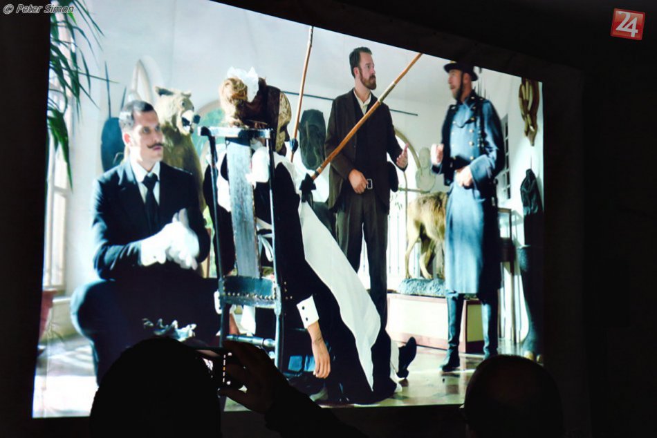 Ilustračný obrázok k článku Gemerčania si pozreli prvú časť nového seriálu 1890: Páčil sa im?, FOTO