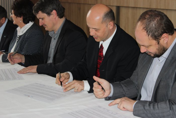 Ilustračný obrázok k článku Dúbravka sa pridala k memorandu o spolupráci