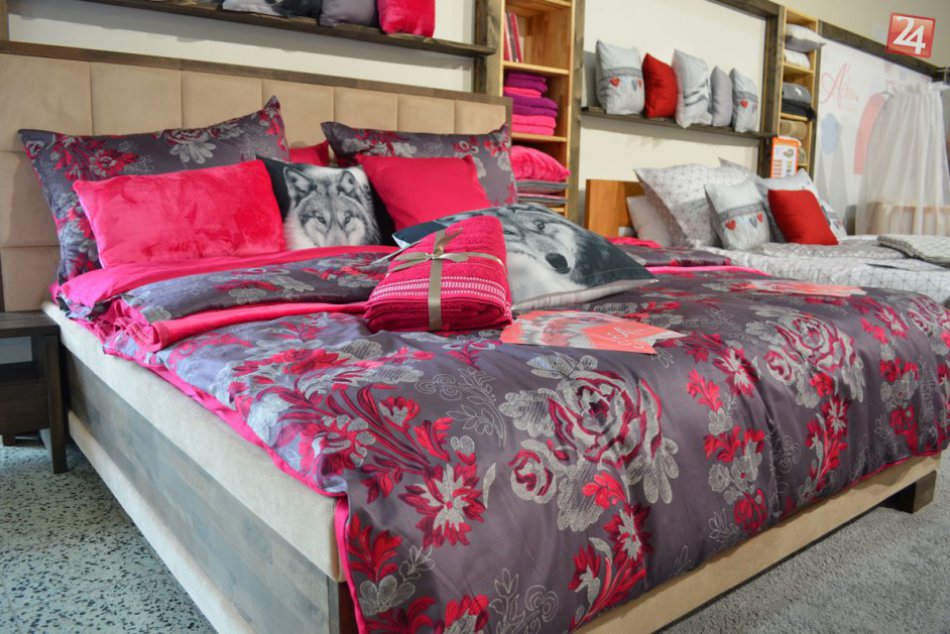 Ilustračný obrázok k článku FOTO: Veľtrh nábytku v Nitre otvoril svoje brány, zaplnil celé výstavisko