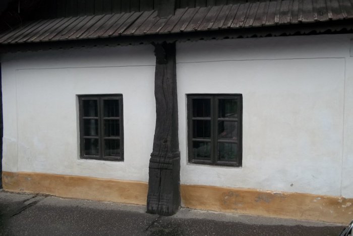 Ilustračný obrázok k článku Tešte sa foto výstavu: Dom ľudového bývania pozýva na Jarné prebúdzanie