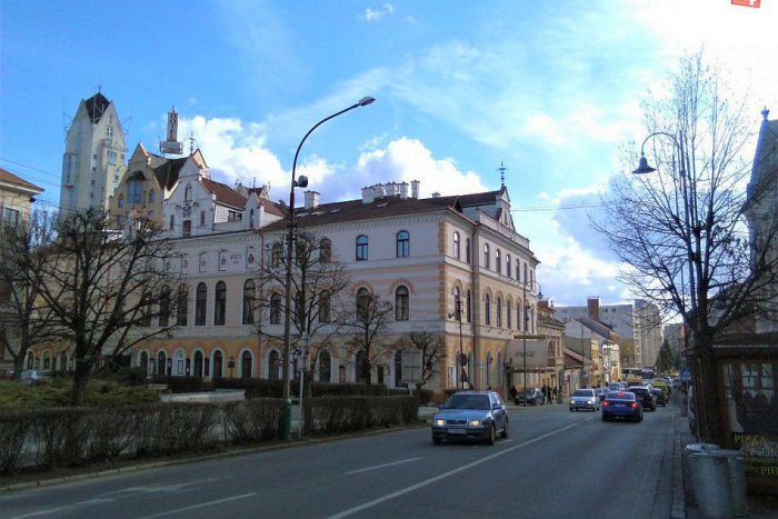 Ilustračný obrázok k článku Lučenec má hymnu, no nie je úplná. Mesto hľadá šikovného textára