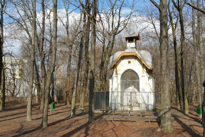 Ilustračný obrázok k článku V Petržalke spisujú pamätihodnosti. Pomôžte hodnotné diela zachrániť!