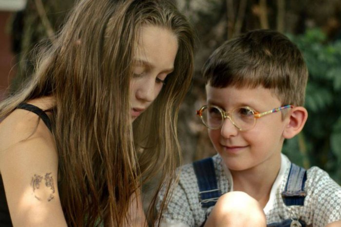 Ilustračný obrázok k článku Piata loď je silným príbehom o netradičnej rodine. Vytvorili si ju deti