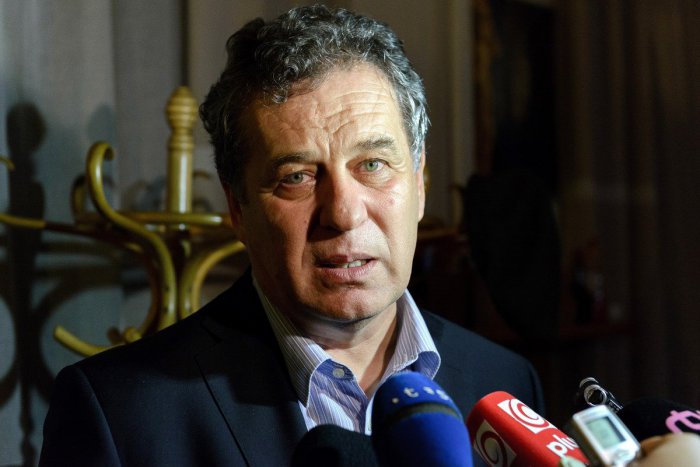 Ilustračný obrázok k článku Prečo chce obyvateľ Nitry odvolať primátora? REAKCIA Jozefa Dvonča