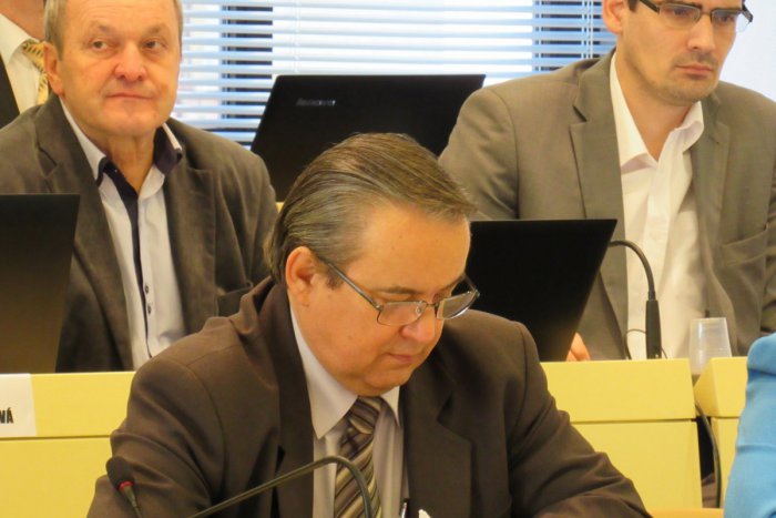 Ilustračný obrázok k článku Prešovským poslancom trvalo schváliť program zasadnutia 2,5 hodiny: Medzi klubmi vznikol spor!