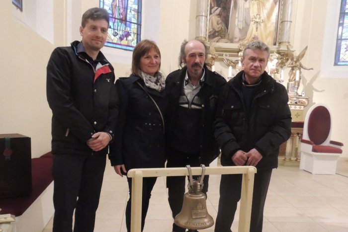 Ilustračný obrázok k článku Z nášho regiónu do Vatikánu: Michal so synom vyrobili dar pre pápeža Františka, FOTO