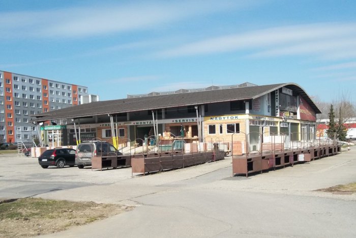 Ilustračný obrázok k článku Zo šalianskej tržnice budú byty: Ich výstavba sa už začala