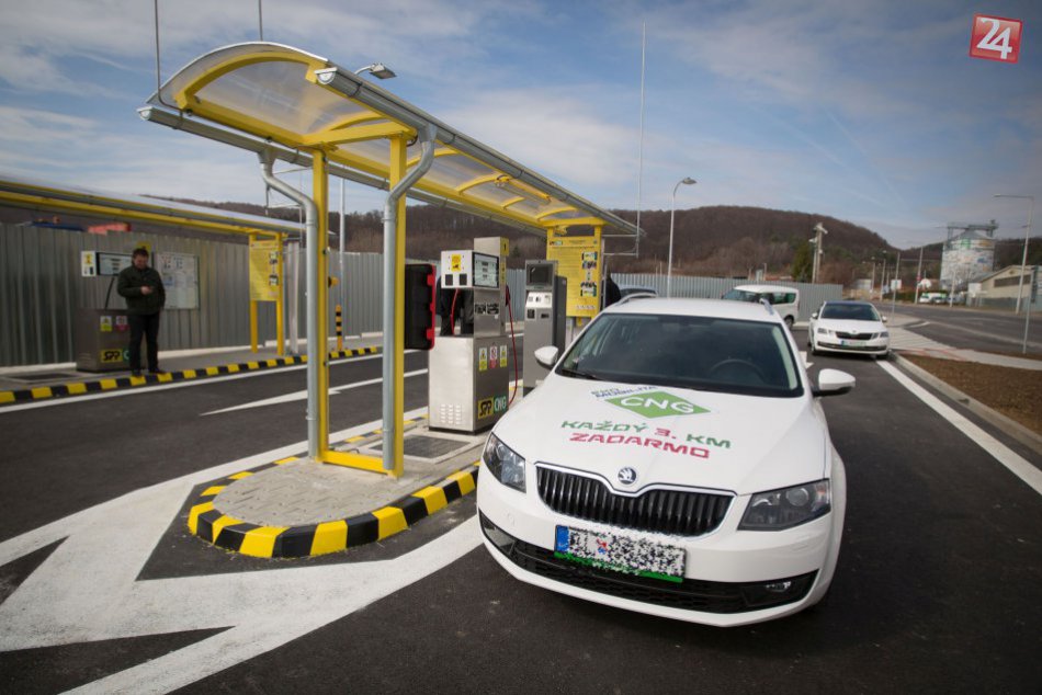 Ilustračný obrázok k článku FOTO: Bystrickí motoristi sa dočkali NOVINKY. V meste otvorili plniacu stanicu CNG