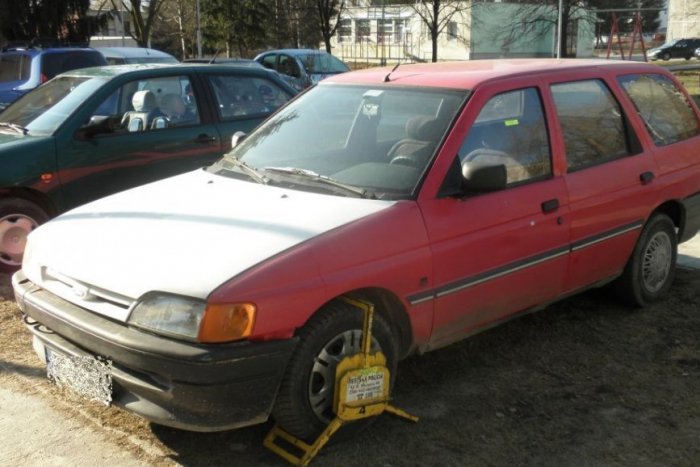 Ilustračný obrázok k článku Nepopulárna páka na vodičov: Žiarski mestskí chcú nakúpiť nové papuče