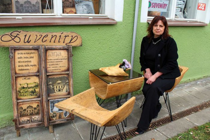 Ilustračný obrázok k článku FOTO: Šikovná žena od Lučenca vdychuje dušu starým veciam. Prerazila aj za hranicami