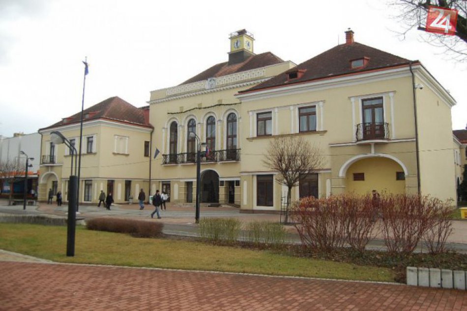 Ilustračný obrázok k článku Michalovská radnica má čím upútať: Vybrali sme 10 zaujímavých faktov
