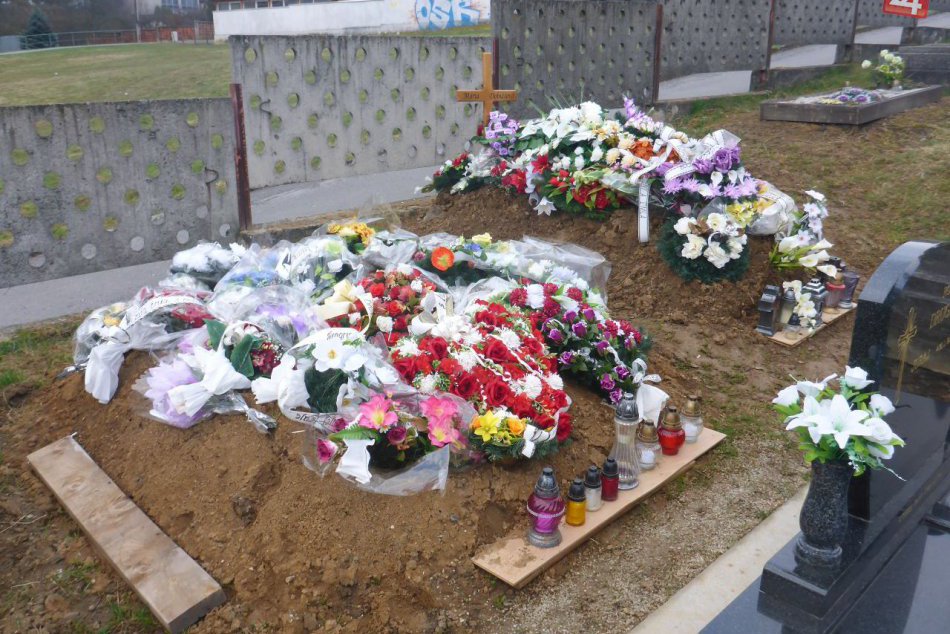 Ilustračný obrázok k článku FOTO: Na zvolenskom cintoríne vyčíňal vandal. Neuveriteľné, čoho bol schopný!