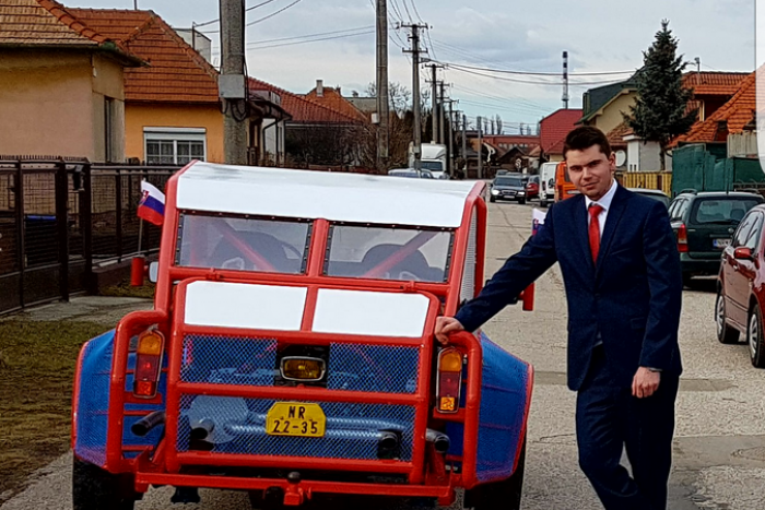 Ilustračný obrázok k článku Skvelá práca nitrianskeho študenta Mareka (19): Sám zostrojil terénne auto, FOTO