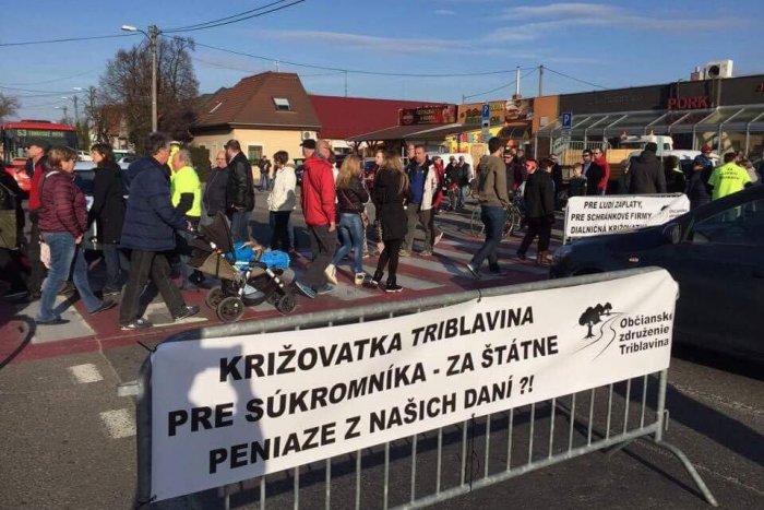 Ilustračný obrázok k článku Aktivisti z OZ Triblavina budú blokádou protestovať za výstavbu kolektorov