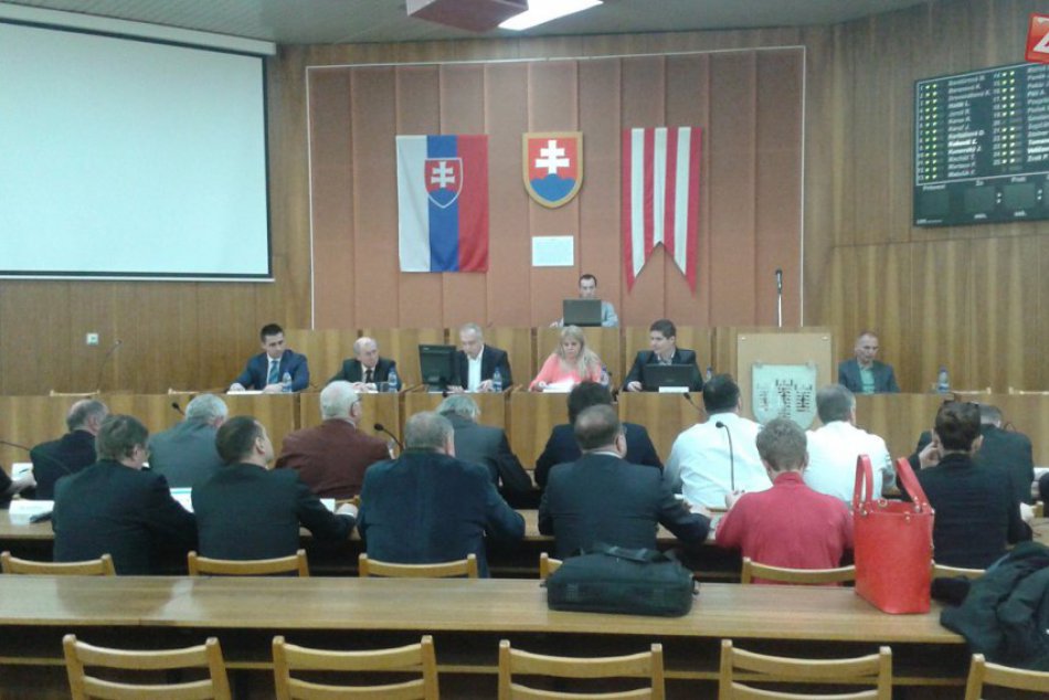 Ilustračný obrázok k článku Netradičná situácia na zastupiteľstve v Považskej: Koniec po pár minútach!