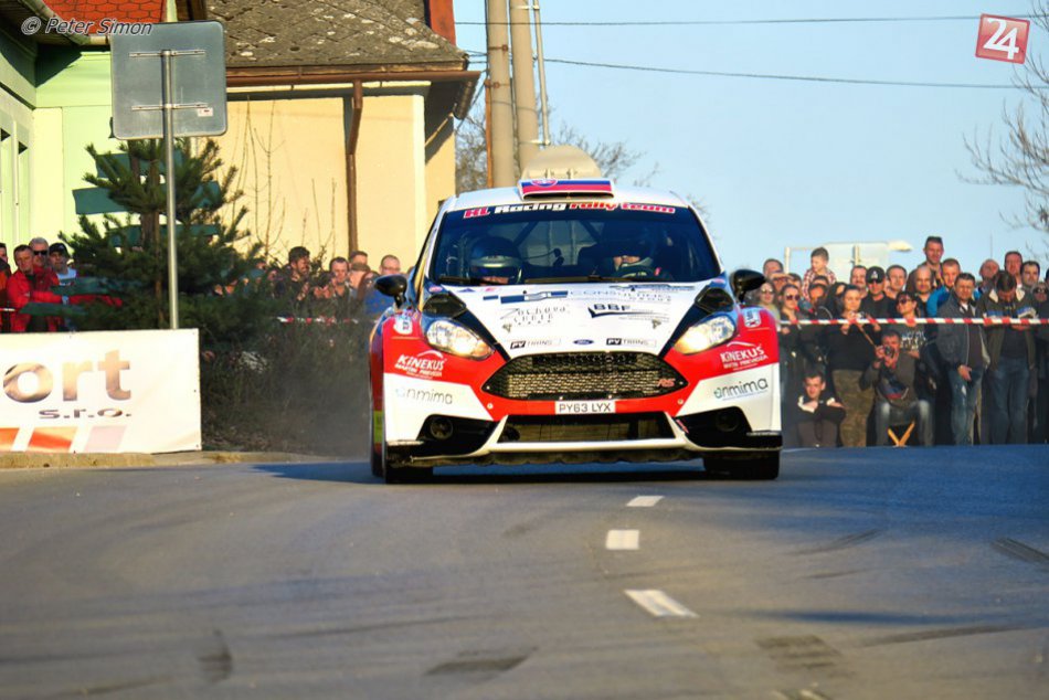 Ilustračný obrázok k článku Vytrvalý dážď rozmočil trať, skrátili aj úsek: Rely Prešov pretekárov preverila