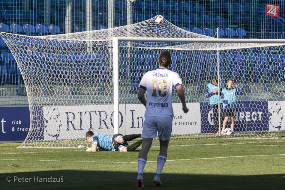 Ilustračný obrázok k článku Popradčania využili presilovku a rozstrieľali Lipany: Sieť rozvlnili štyrikrát