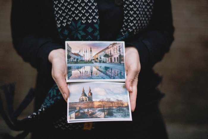 Ilustračný obrázok k článku FOTO: Už ste ich videli? Na svete sú nové pohľadnice zachytávajúce Trnavu