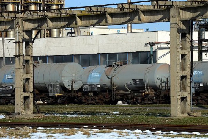 Ilustračný obrázok k článku Zmeny pre pracovníkov v Dusle: Odborári si vymohli príplatky aj viac voľna