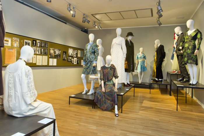 Ilustračný obrázok k článku Čo sa nosilo na Slovensku za socializmu? Dozviete sa na výstave v SNG