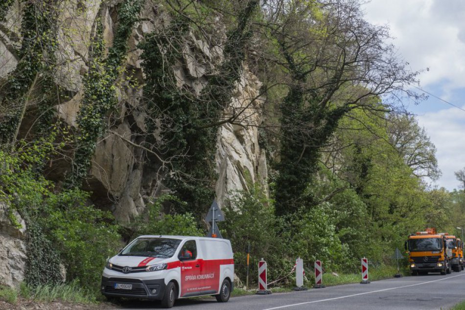 Ilustračný obrázok k článku Hlavné mesto vyhlási mimoriadnu situáciu na Devínskej ceste