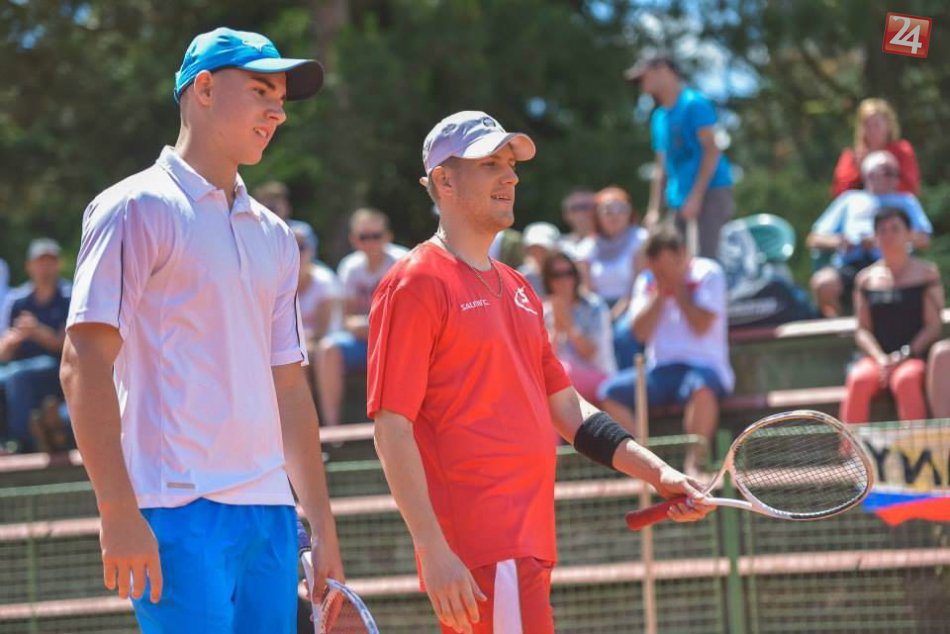 Ilustračný obrázok k článku FOTO: Parádny úspech bystrických crossmintonistov. V boji o postup na stupienku!