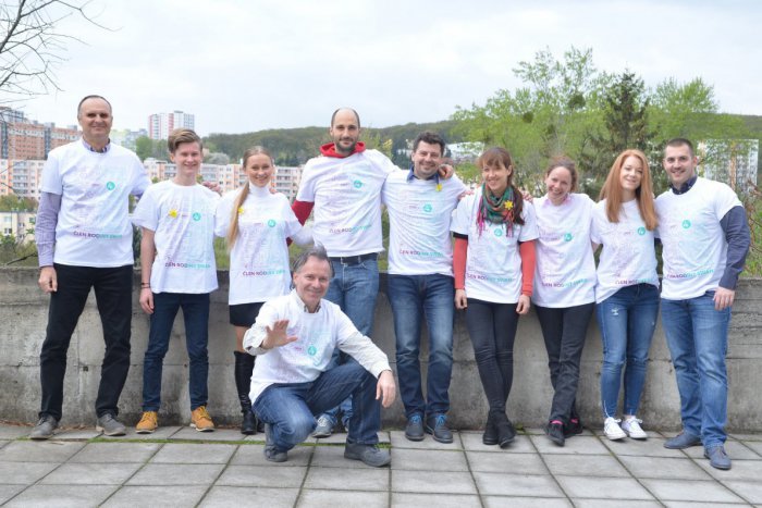 Ilustračný obrázok k článku Zamestnanci SWANu chcú behom podporiť chorého Lukáška