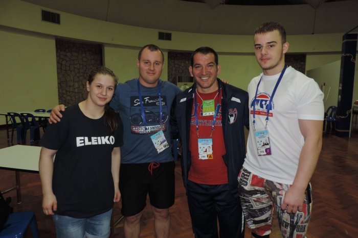 Spoločná foto s jedným z najlepších svetových vzpieračov - Pyrrosom Dimasom.