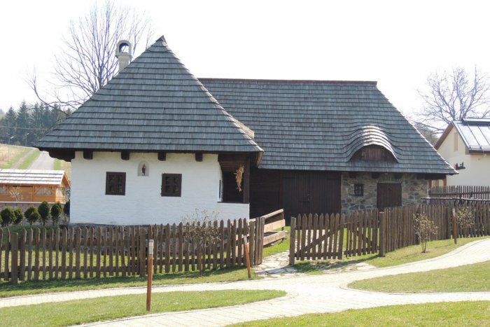 Ilustračný obrázok k článku V neďalekej obci majú terapeutický domček: Funguje ako stroj času, FOTO