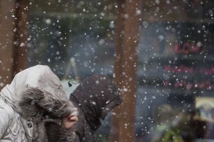 Ilustračný obrázok k článku Na Kolibe husto sneží. Zasahujú mechanizmy zimnej údržby