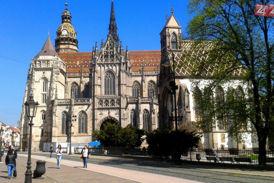 Ilustračný obrázok k článku Novinka v Košiciach: Premaľovaný podchod na Sídlisku KVP zobrazuje bohaté dejiny mesta