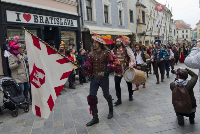 Ilustračný obrázok k článku OBRAZOM: Bratislava slávnostne otvorila svoje brány